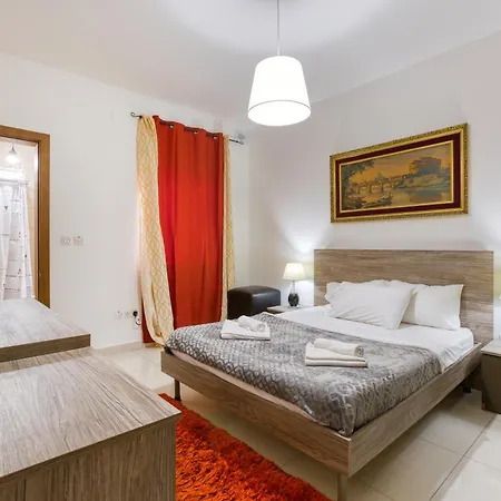 Beautiful Pent With Terrace & Spectacular Views By 360 Estates * Luqa