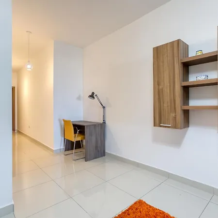 Beautiful Pent With Terrace & Spectacular Views By 360 Estates Apartmán Luqa