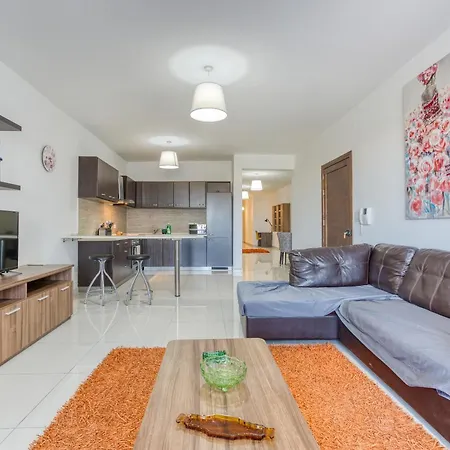 Beautiful Pent With Terrace & Spectacular Views By 360 Estates 아파트