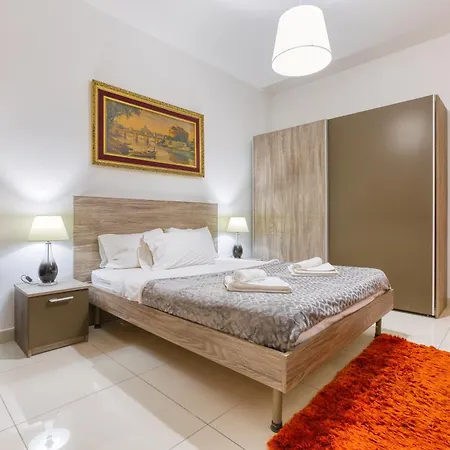 Beautiful Pent With Terrace & Spectacular Views By 360 Estates *
