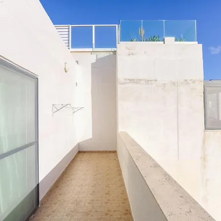 Beautiful Pent With Terrace & Spectacular Views By 360 Estates 아파트 *