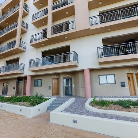 Beautiful Pent With Terrace & Spectacular Views By 360 Estates 아파트 루카